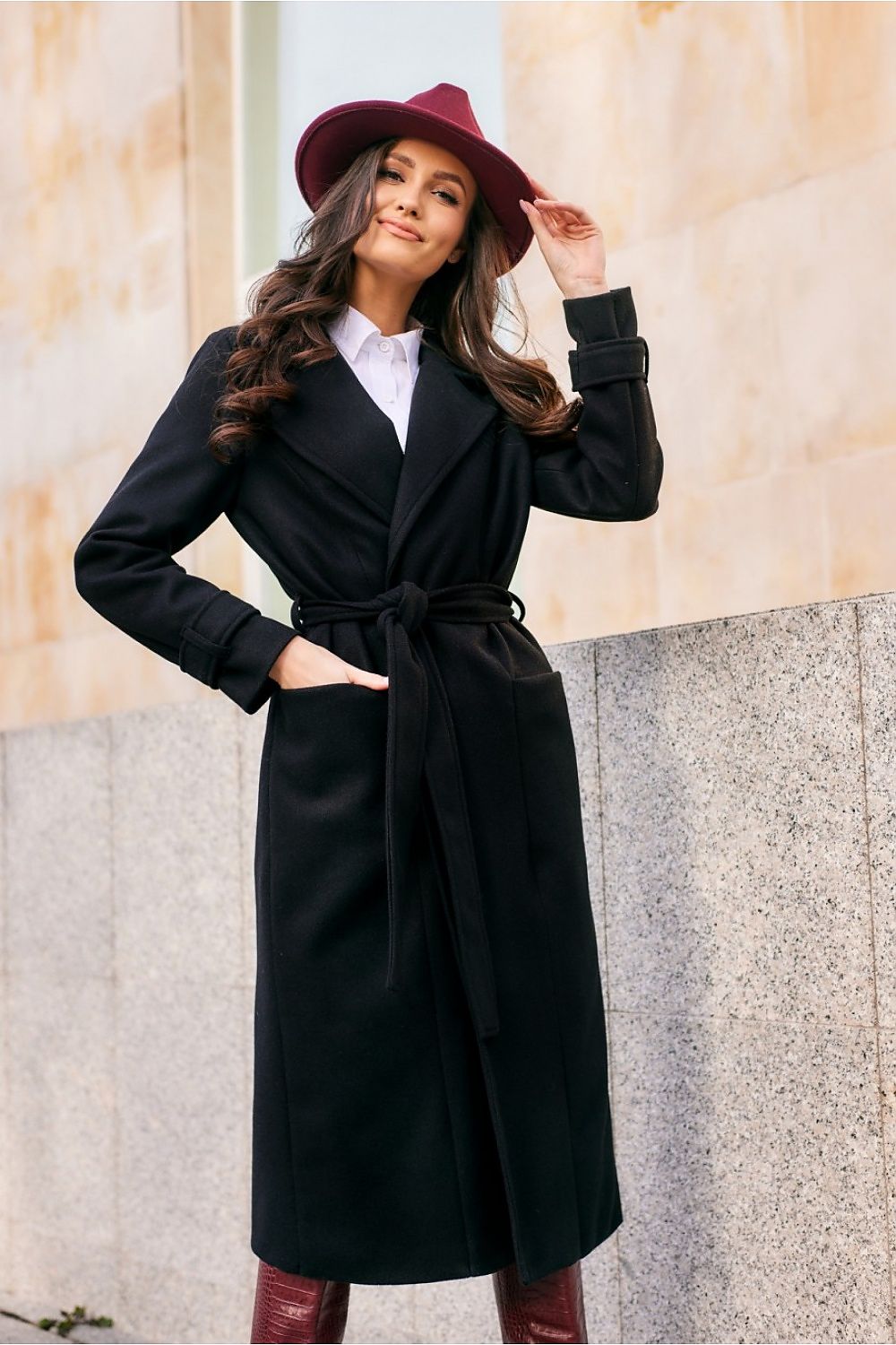 Mantel model 185983 Roco Fashion