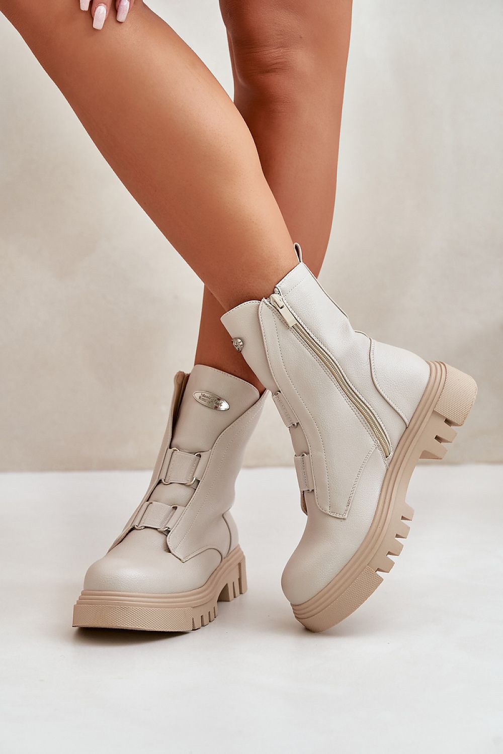  Boot model 199985 Step in style 
