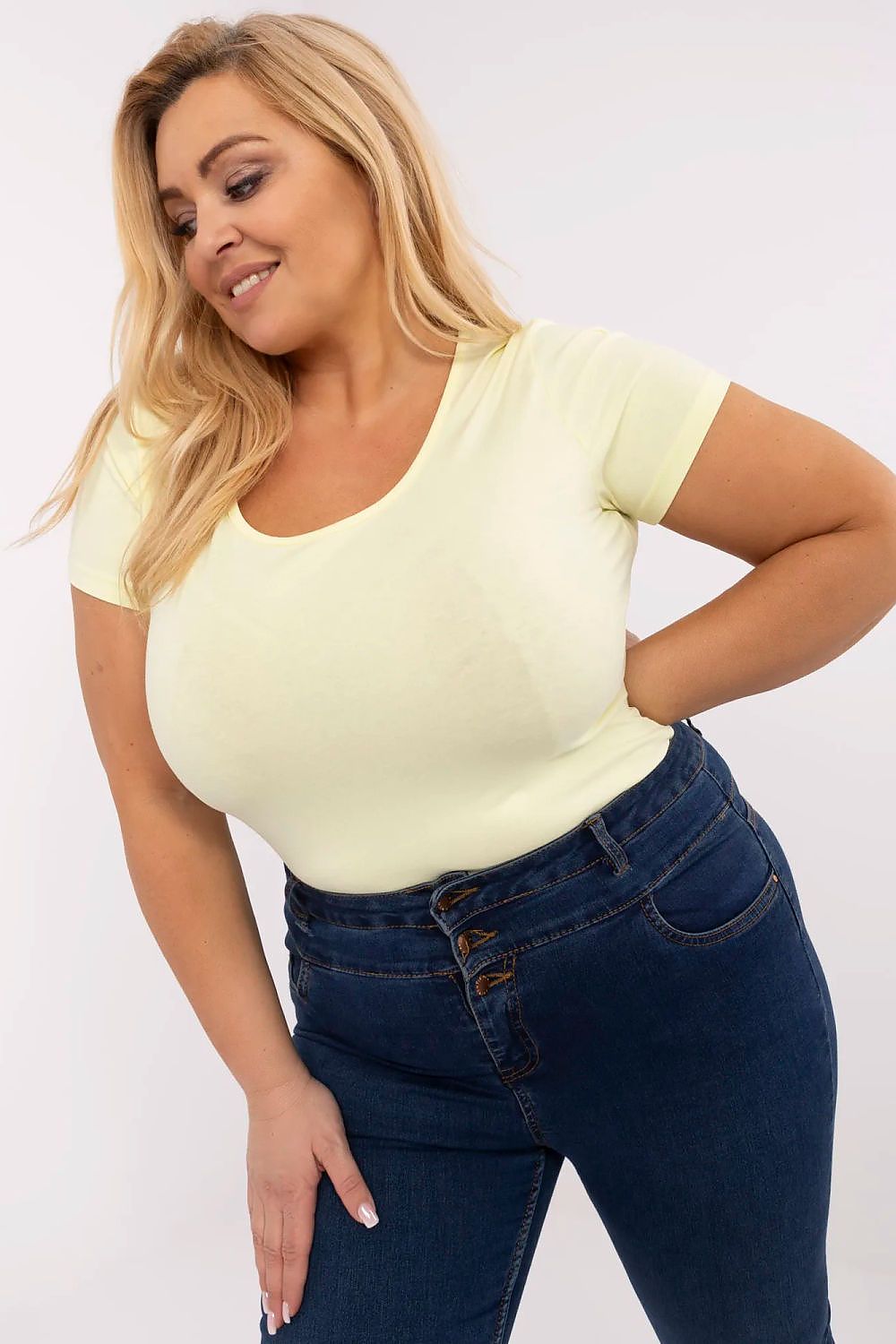  Plus-Size T-shirt model 211766 Relevance 