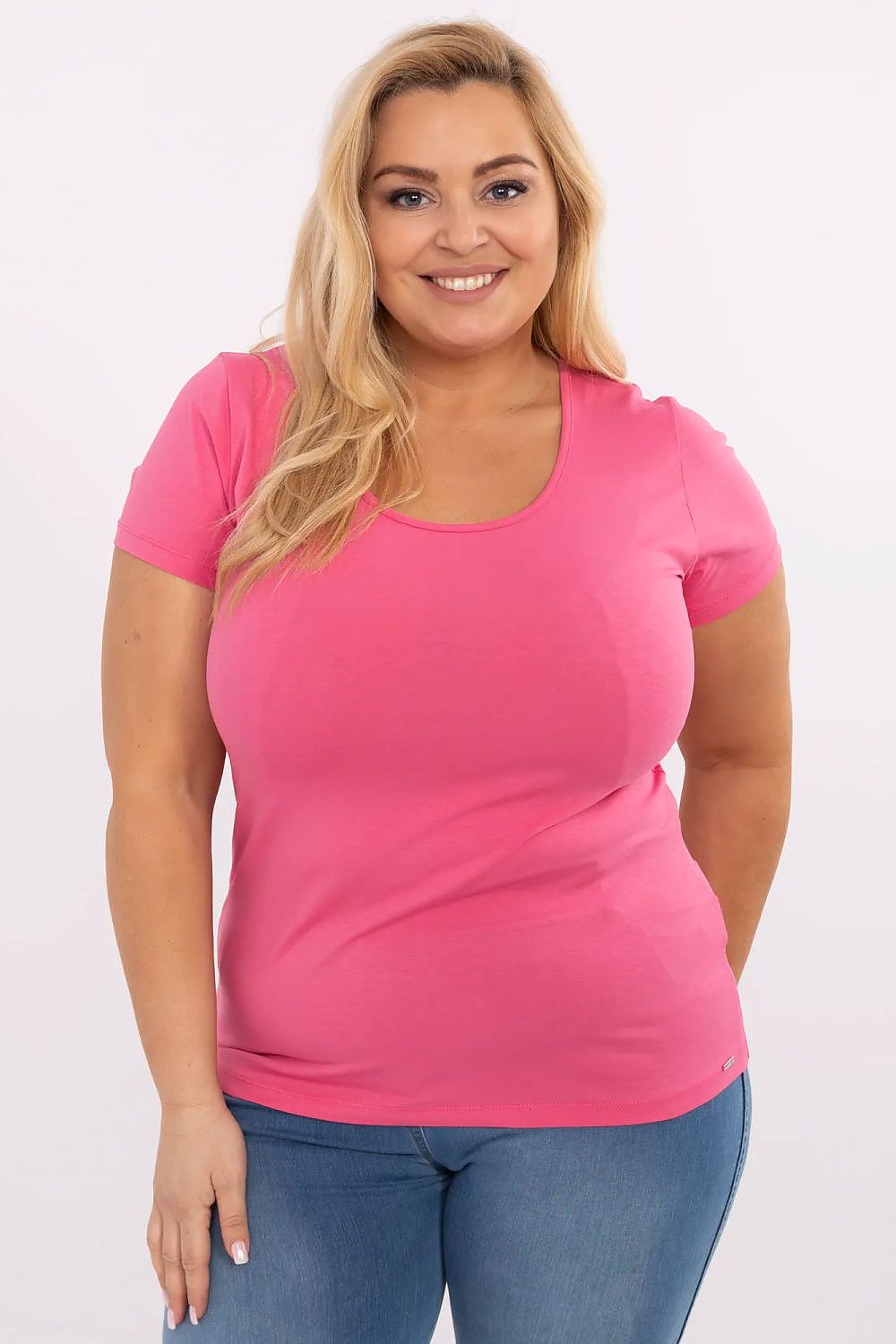  Plus-Size T-shirt model 211768 Relevance 