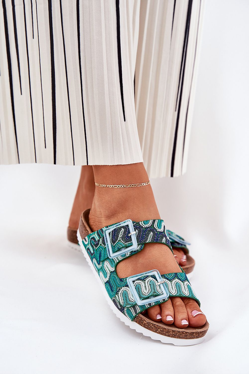  Pantoletten model 211960 Step in style 