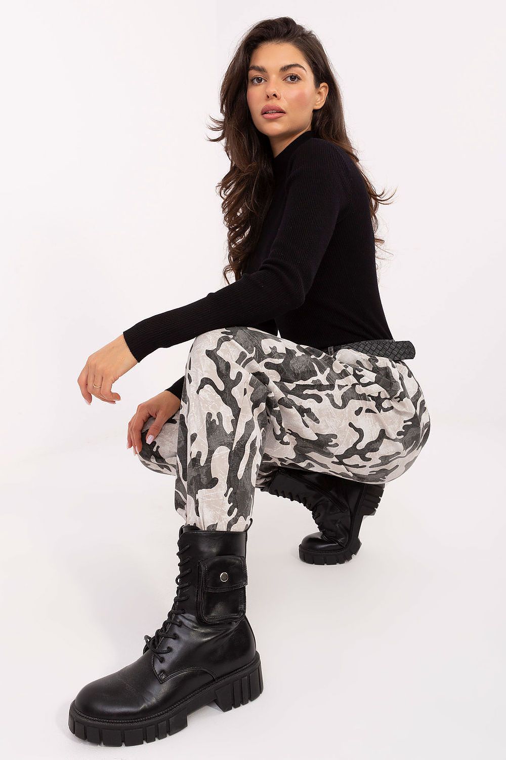  Damen Hose model 218437 Italy Moda 