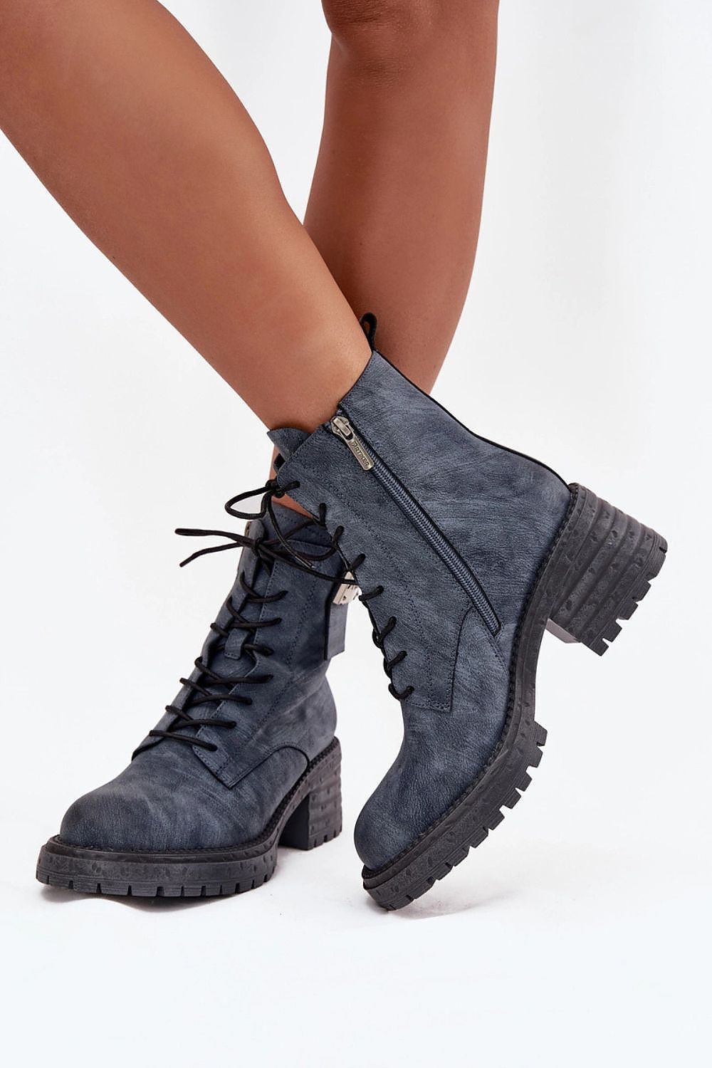  Boot model 219111 Step in style 