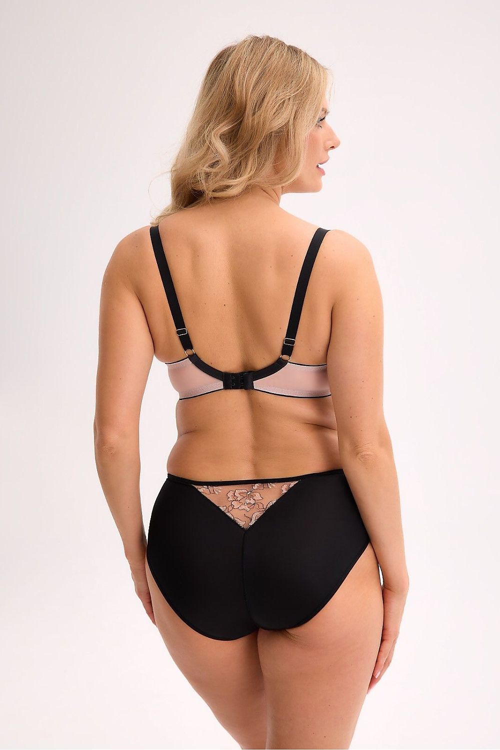  Semi- Soft model 220485 Gaia 