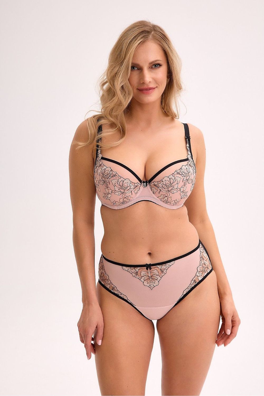  Höschen model 220489 Gaia 