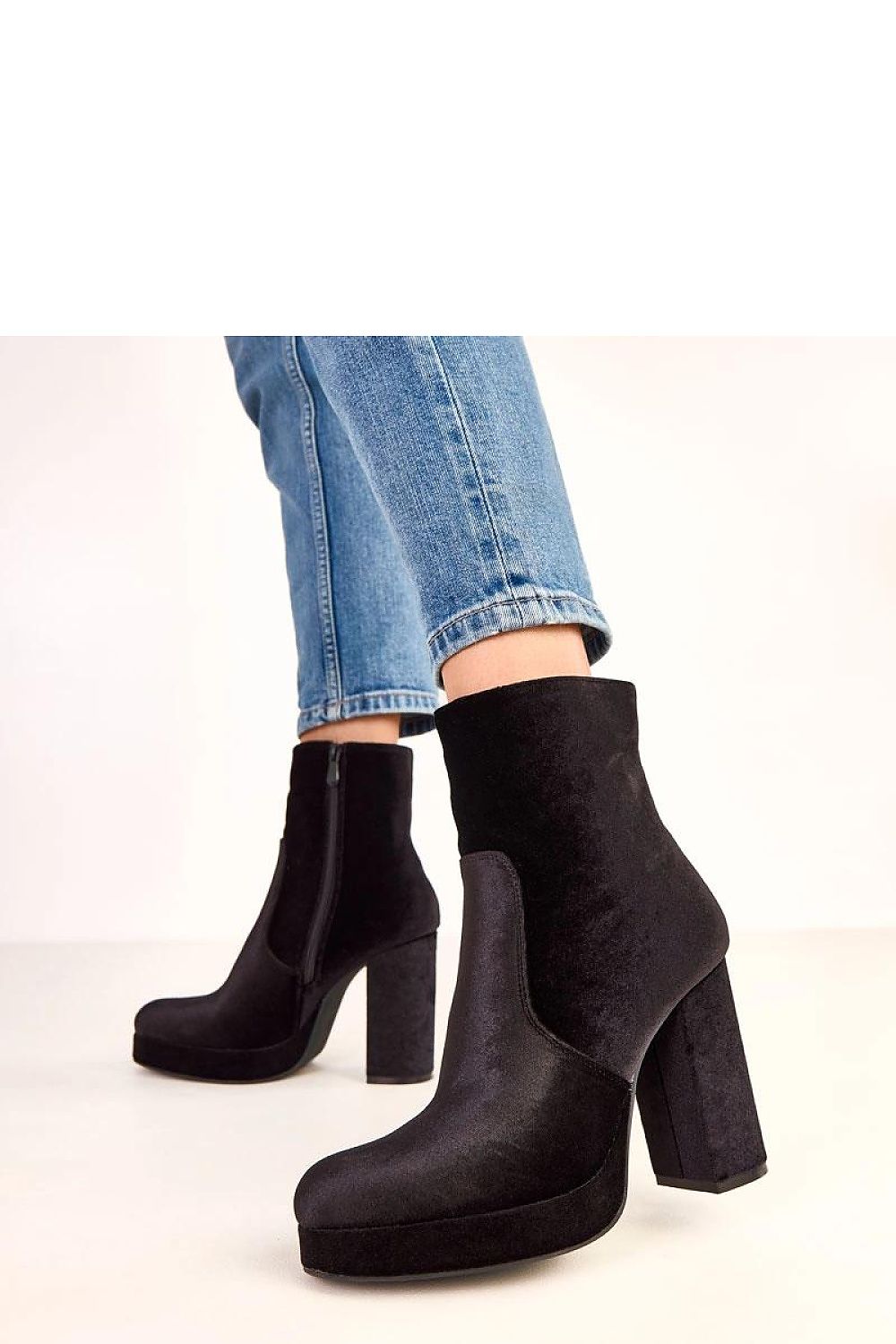  Stiefeletten mit Absatz model 220581 Solea 