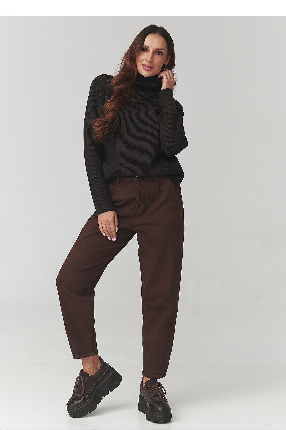  Rollkragenpullover model 220774 Makadamia 