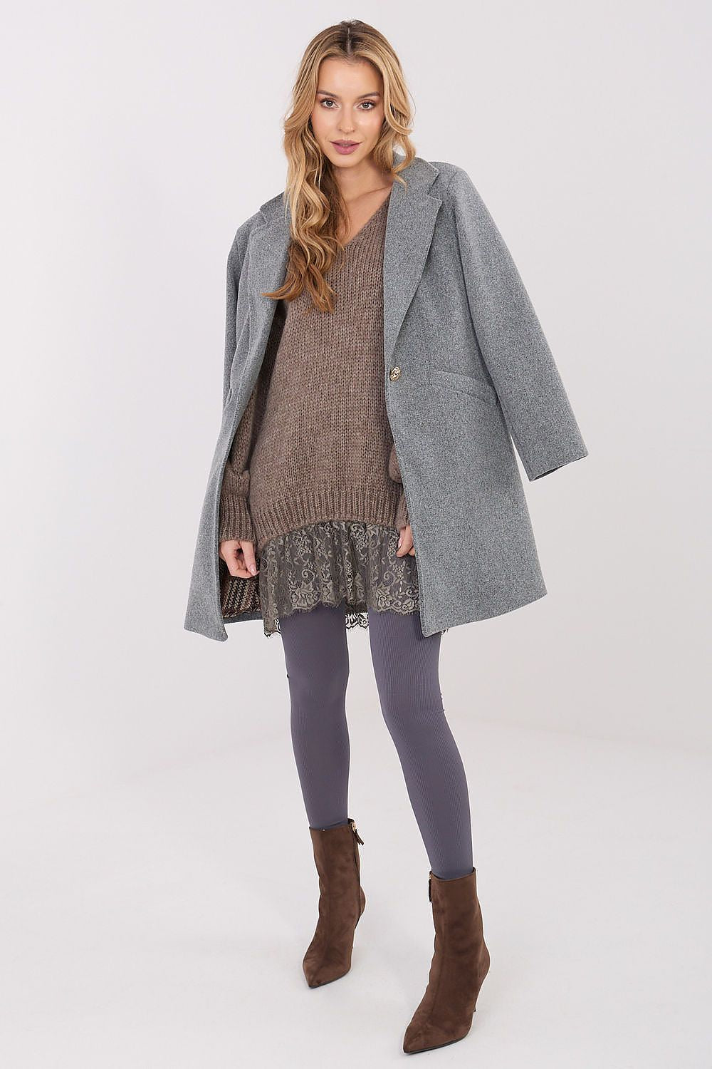  Mantel model 222161 Italy Moda 