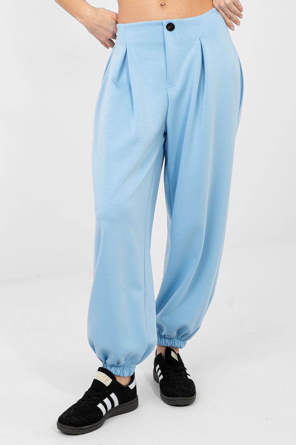  Sportanzug Hosen model 223751 Italy Moda 