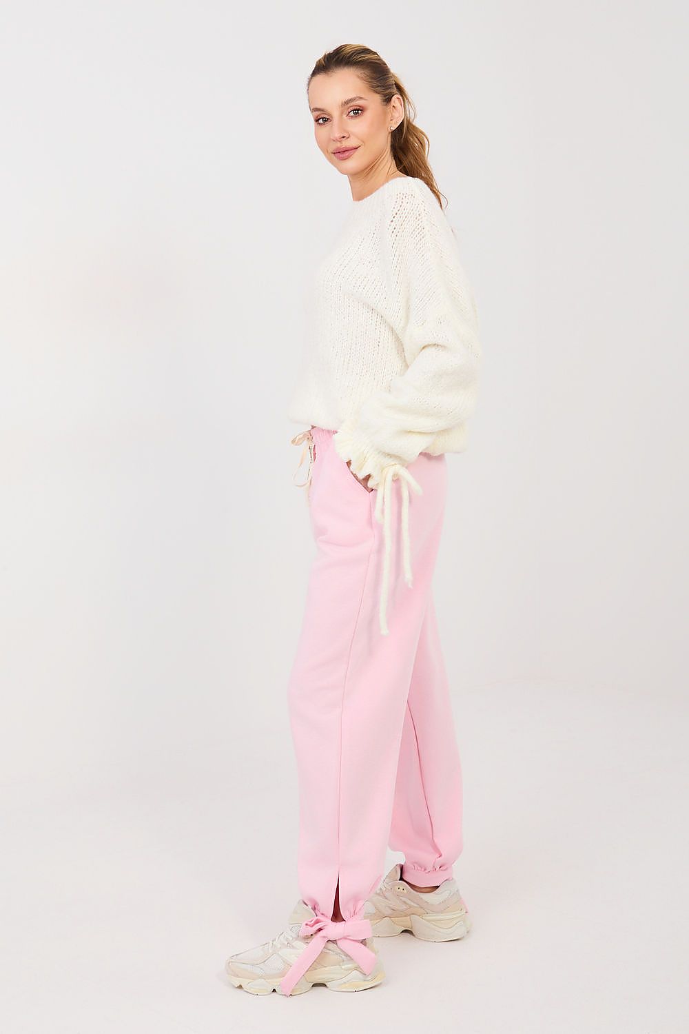  Sportanzug Hosen model 223780 Italy Moda 