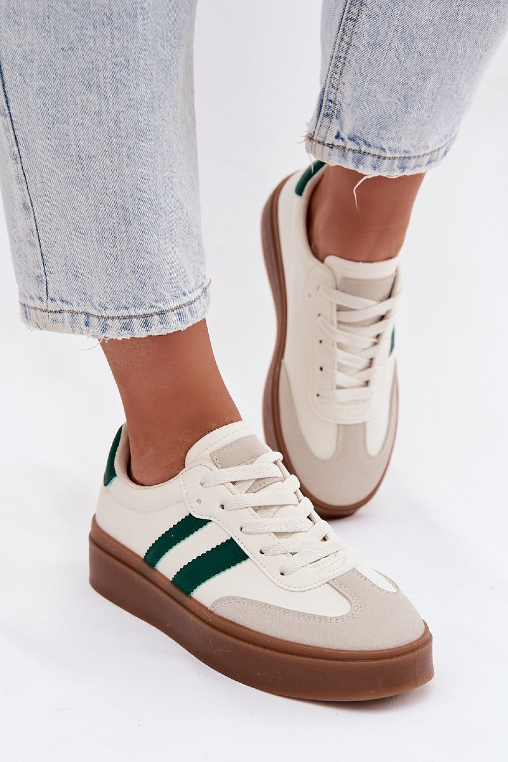  Sportliche Schuhe auf Plattform model 223876 Step in style 