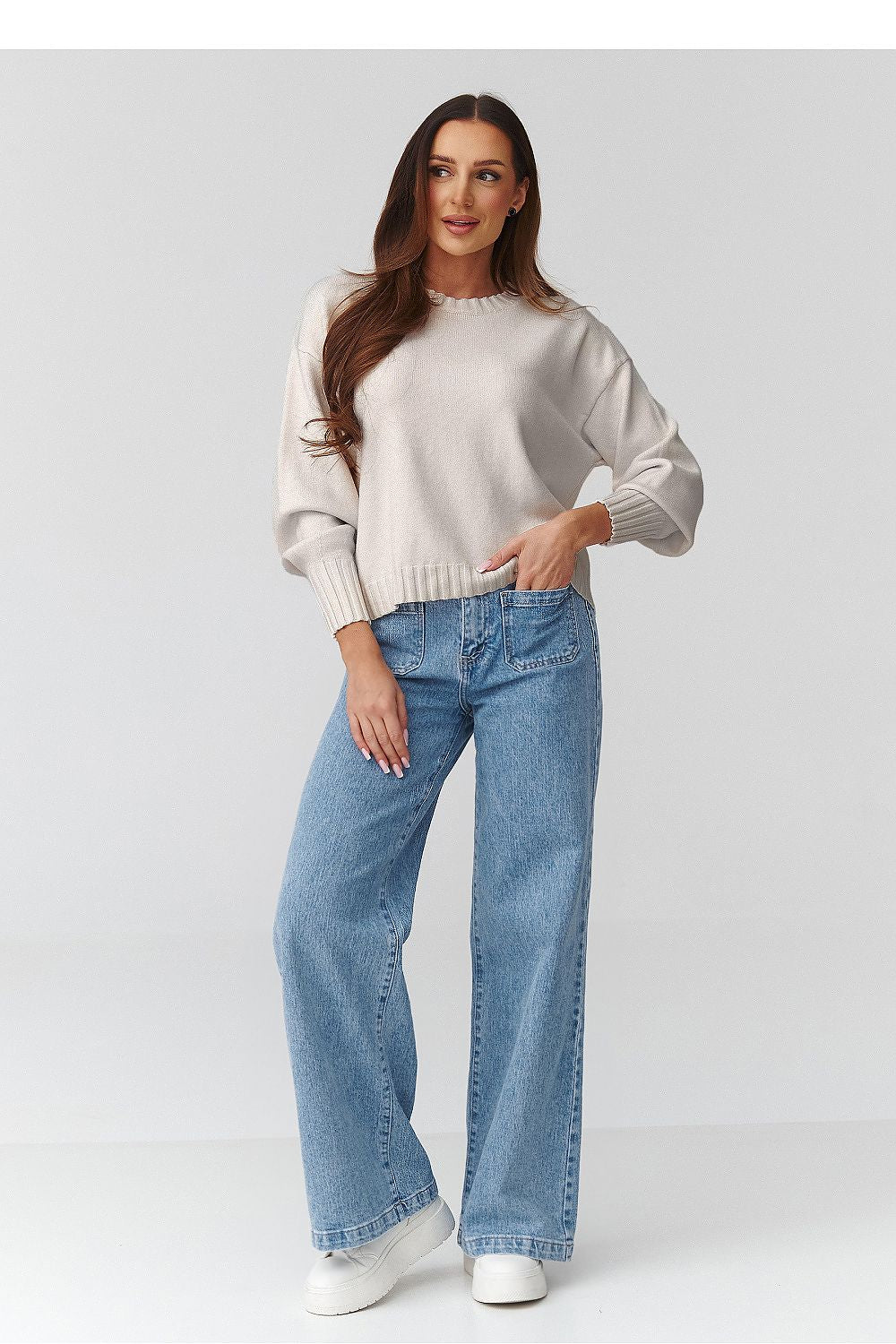  Pullover model 224108 Makadamia 