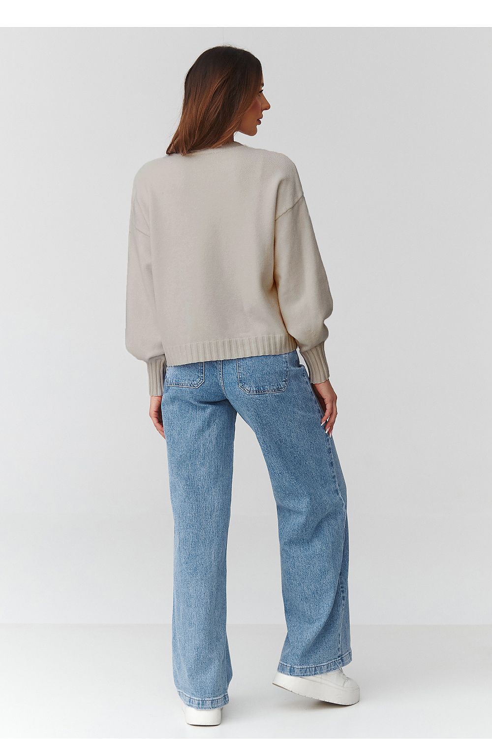  Pullover model 224108 Makadamia 