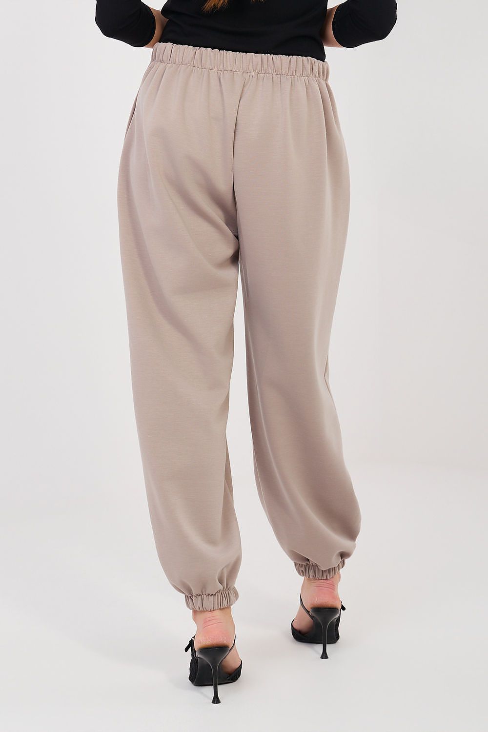  Sportanzug Hosen model 224833 Italy Moda 