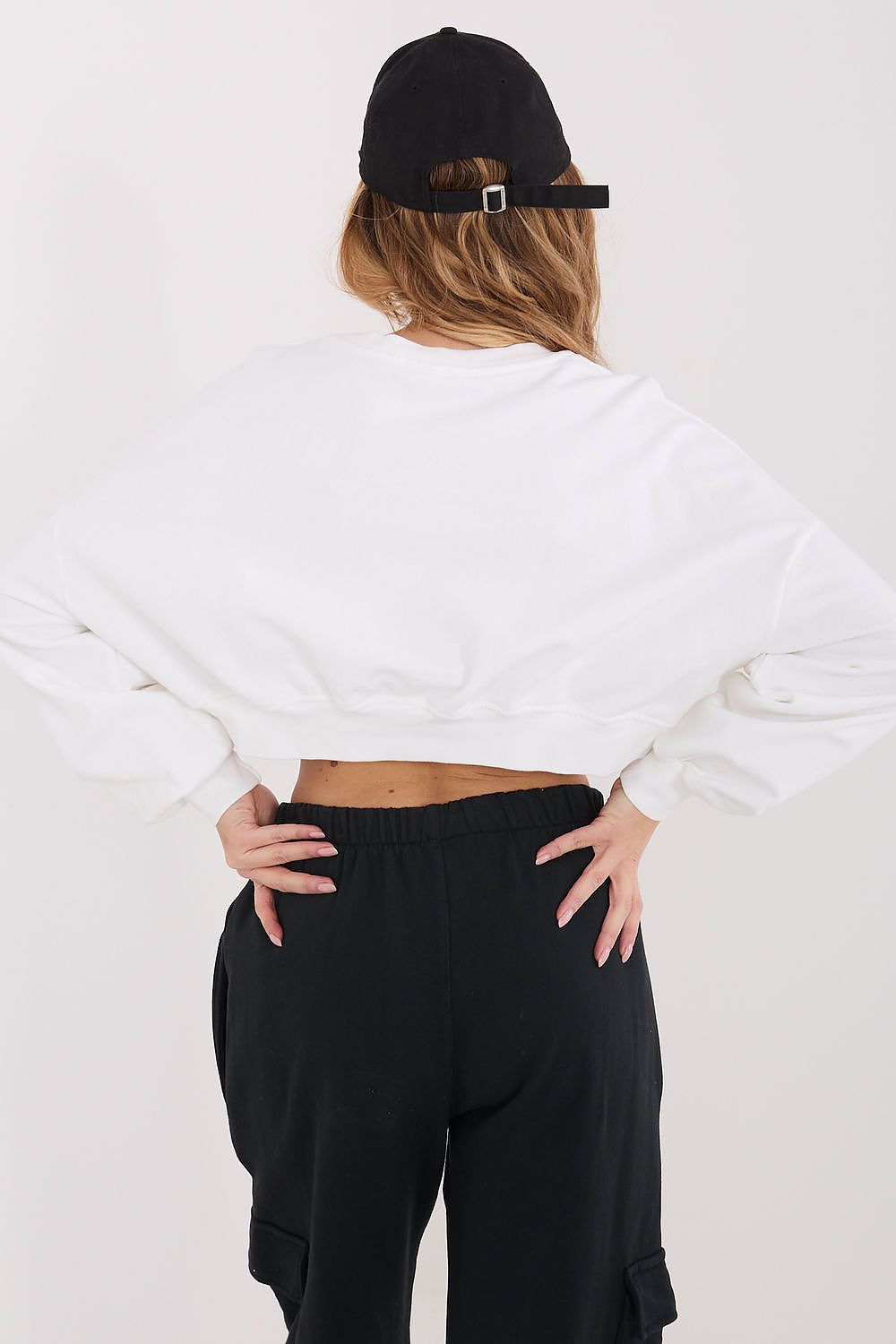 Sweater model 224923 Factory Price 