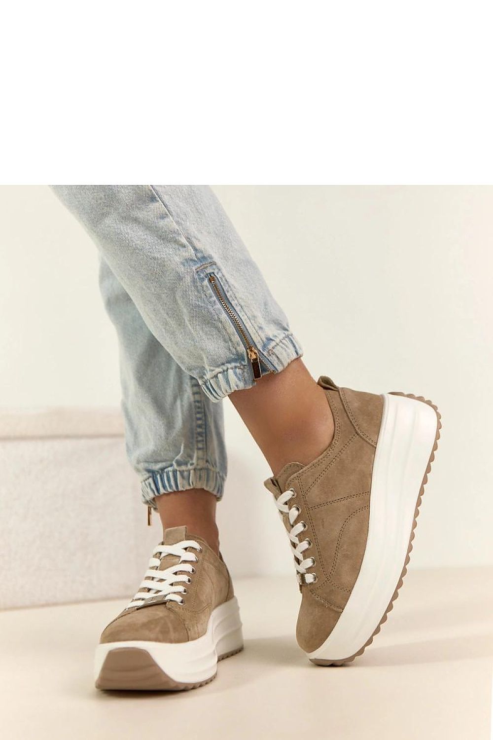  Sportliche Schuhe auf Plattform model 224956 Solea 