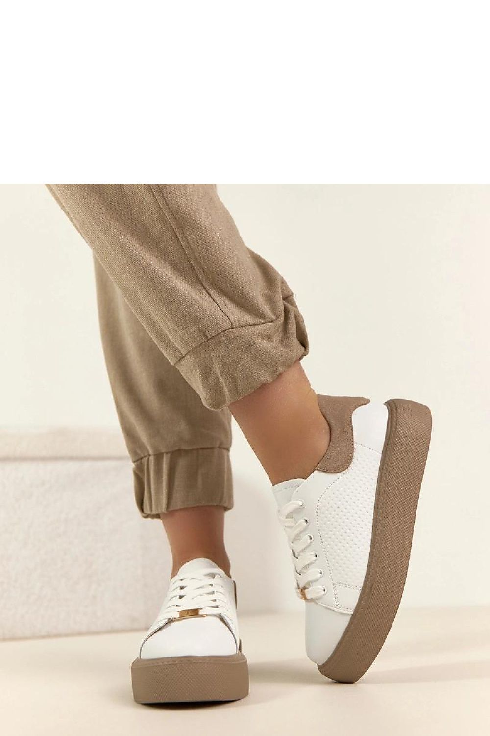  Sportliche Schuhe auf Plattform model 224958 Solea 