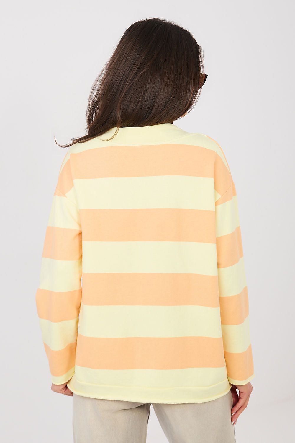  Sweater model 225056 Factory Price 