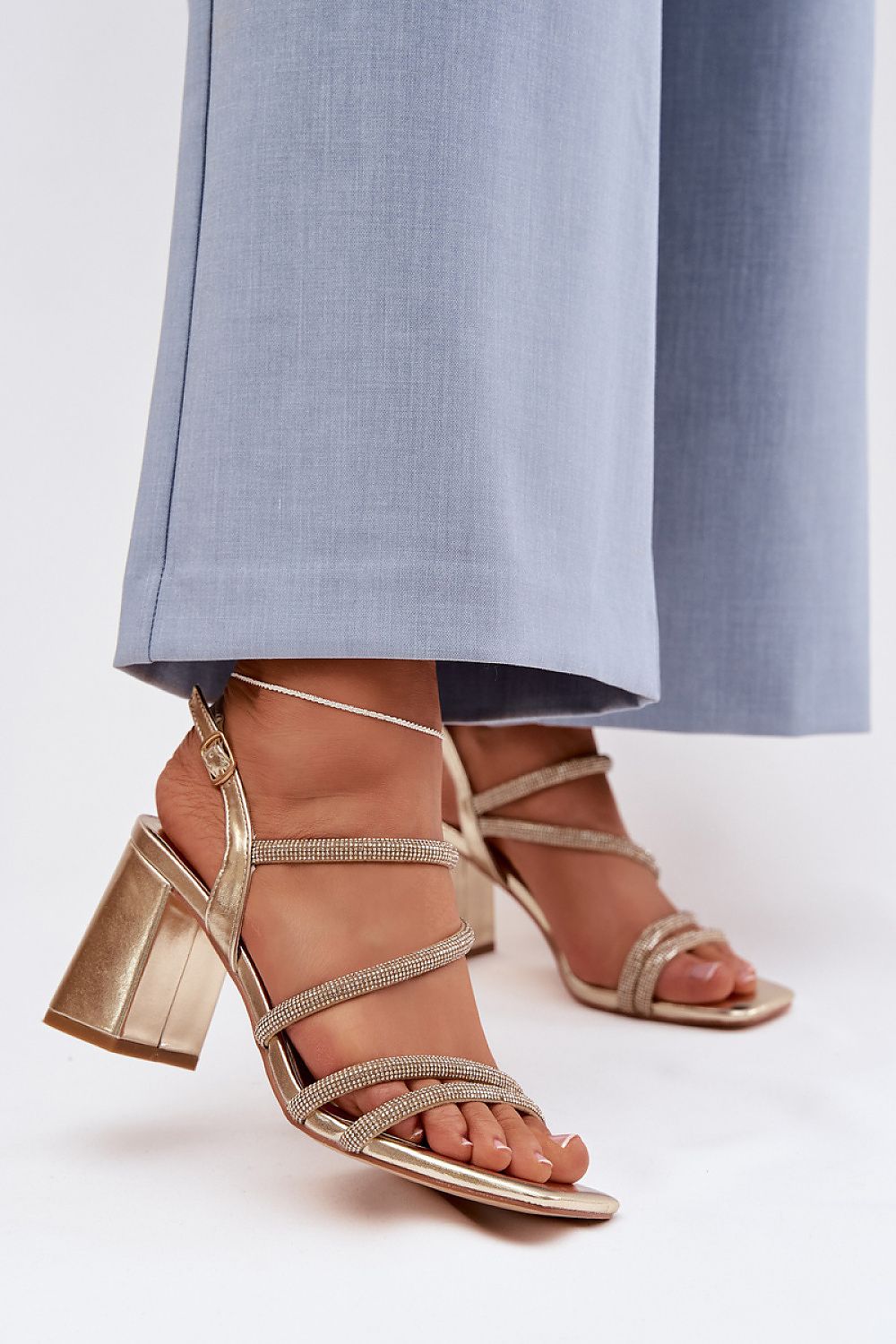  Sandalen mit Absatz model 225209 Step in style 