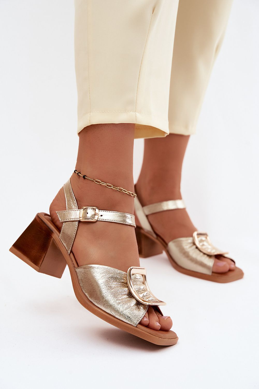  Sandalen mit Absatz model 227902 Step in style 
