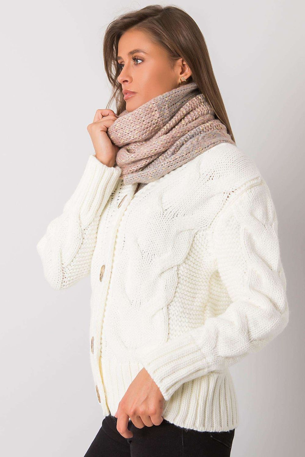  Schal model 161162 AT 