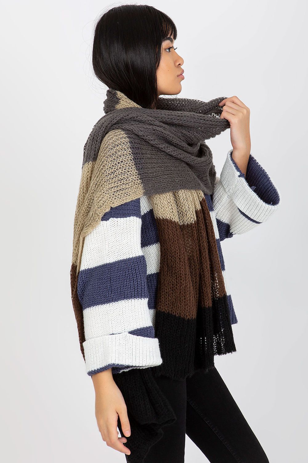  Schal model 185901 AT 